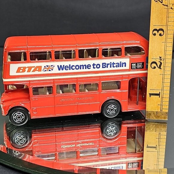 Corgi London Transport Routemaster Double Decker Bus BTA Welcome to Britain 4¾" - Picture 10 of 10